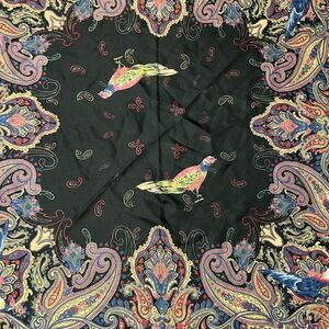 Beautiful vintage Women’s Sunkyung Sa bird Paisley Vtg SILK Scarf